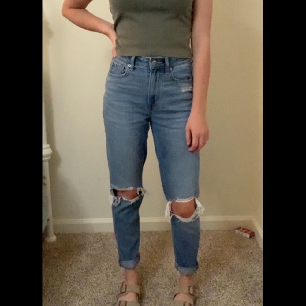 American Eagle Mom Jeans